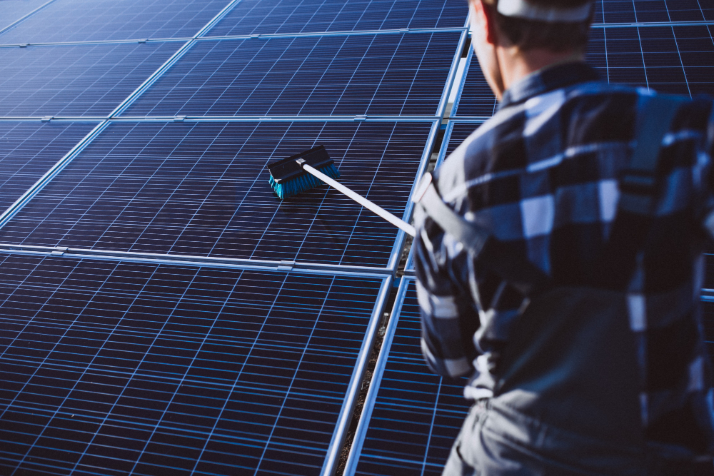 Limpeza de placa solar com drone: Descubra as vantagens da tecnologia Skynex